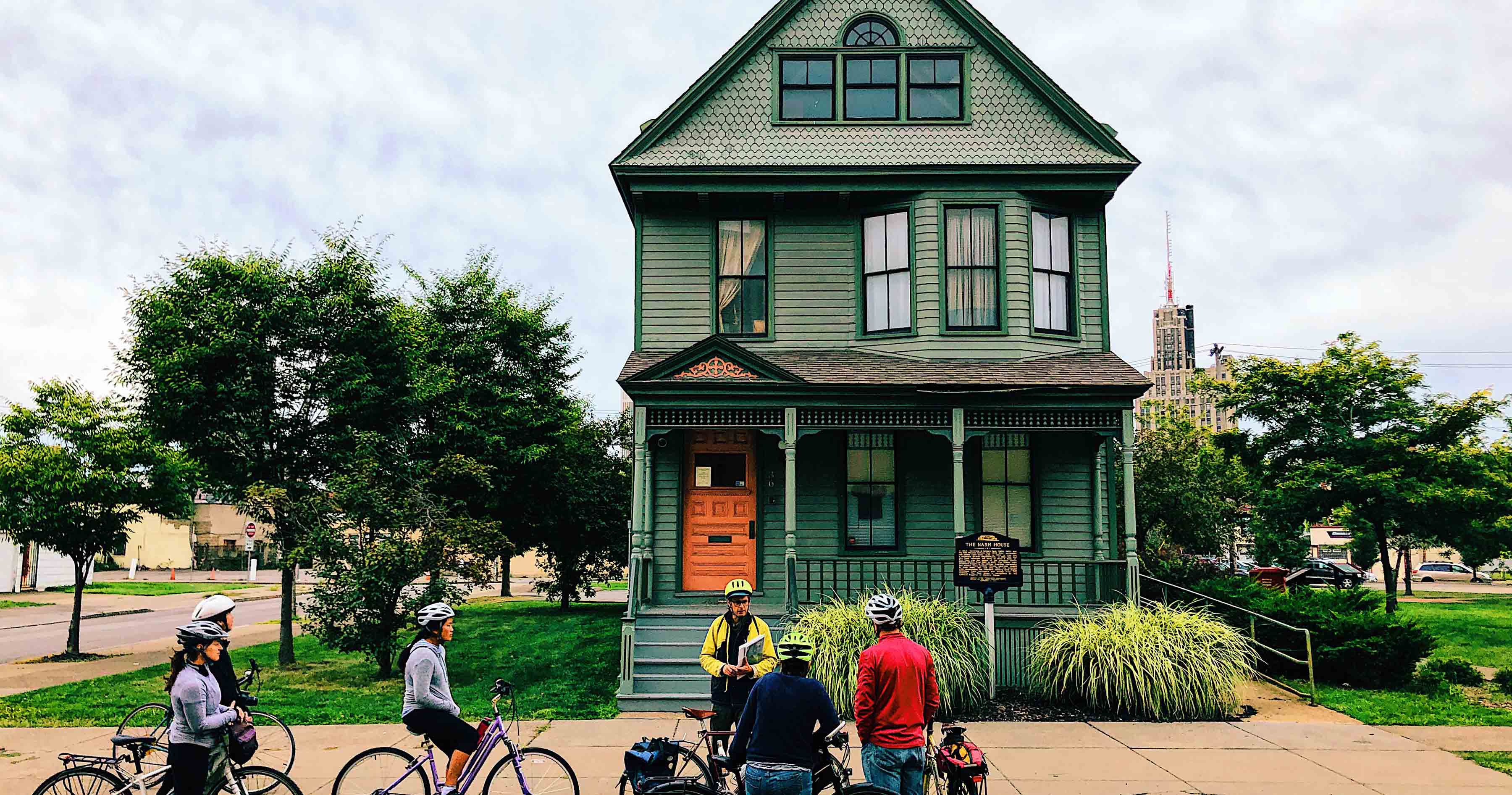 Bike tour outside of Nash House